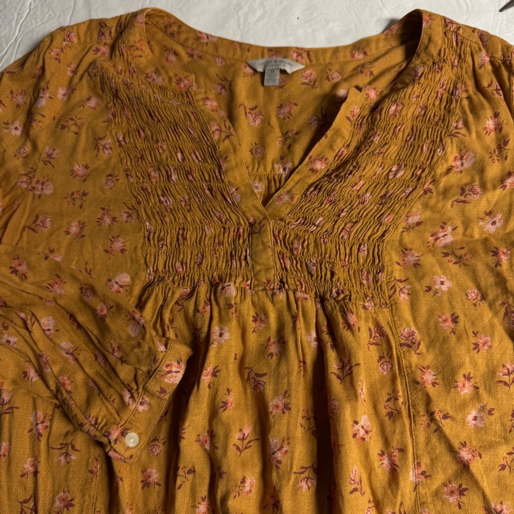 Lucky Brand Mustard Yellow Floral Smocked V-Neck Long Sleeve Blouse Medium